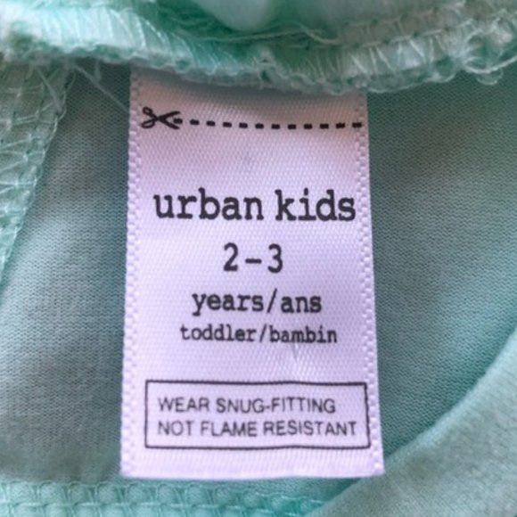 Urban Kids sequin pajama for a 2-3 years old - Picture 6 of 7